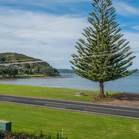 Aqua Soleil Villas Whitianga Exterior photo