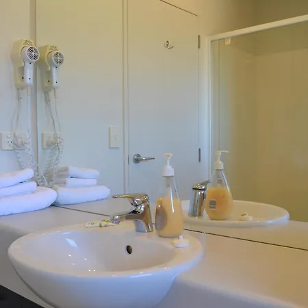 Aqua Soleil Villas Whitianga Room photo